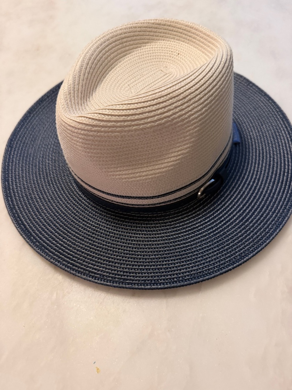 Wallaroo Two-Tone Straw Trilby Hat in Cream and Navy